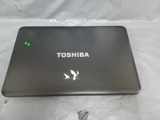 TOSHIBA SATELLITE C850-1MC	15 INCH PENTIUM B960 2.20GHZ