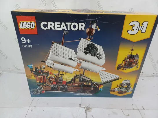 LEGO CREATOR SET - PIRATE SHIP RRP £109.99