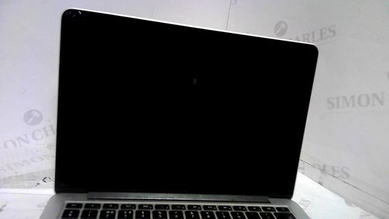 MACBOOK PRO 2015 13 INCH SCREEN 