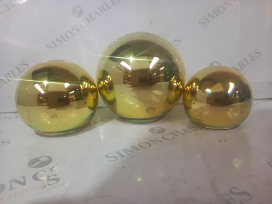 BUNDLEBERRY BY AMANDA HOLDEN SET OF 3 INFINITY SPHERES IN GOLD