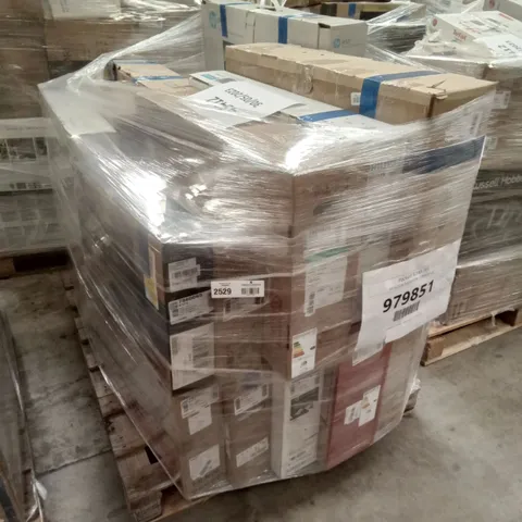 PALLET OF APPROXIMATELY 23 ASSORTED MONITORS INCLUDING: