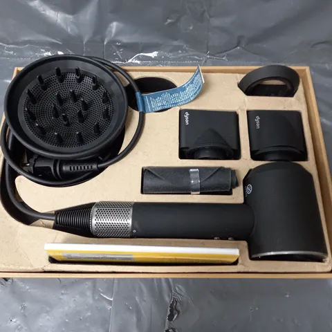 DYSON SUPERSONIC HAIRDRYER WITH ACCESSORIES