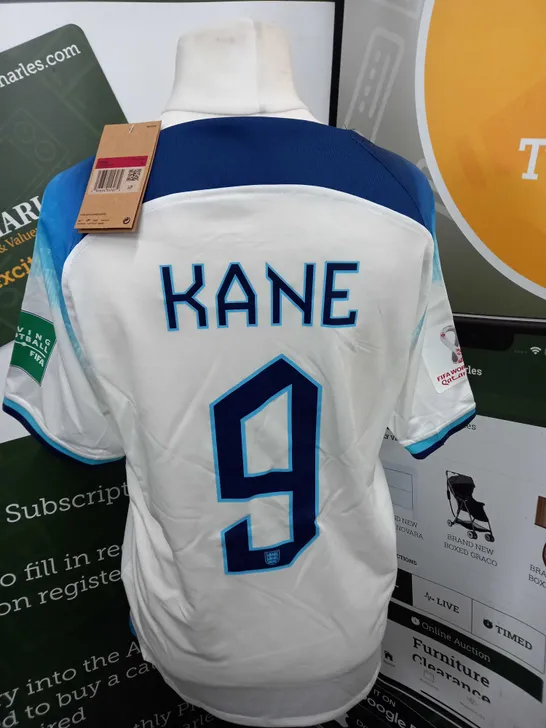 ENGALND FC HOME SHIRT WITH KANE 9 SIZE L