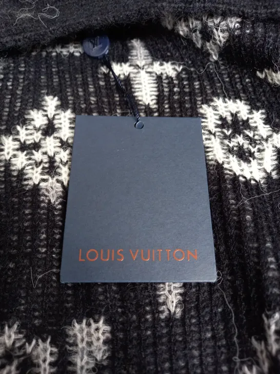 LOUIS VUITTON BUTTON UP KNITTED CARDIGAN - LARGE