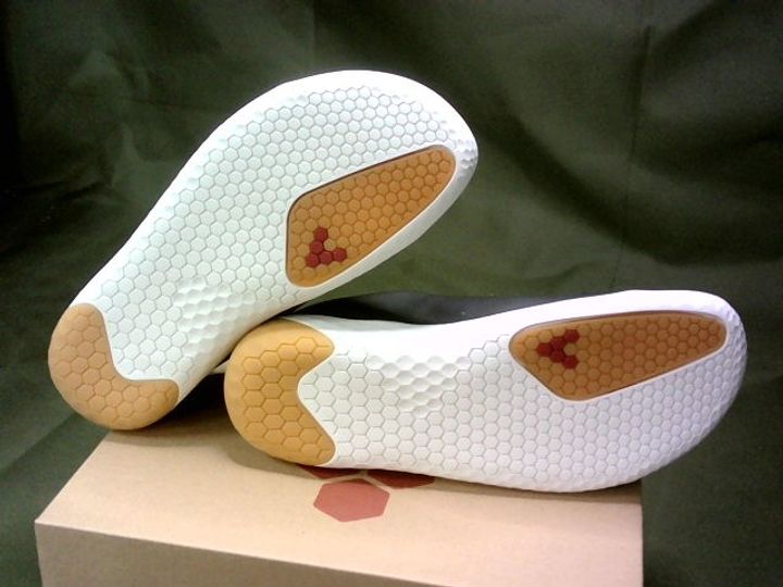 vivo barefoot leather