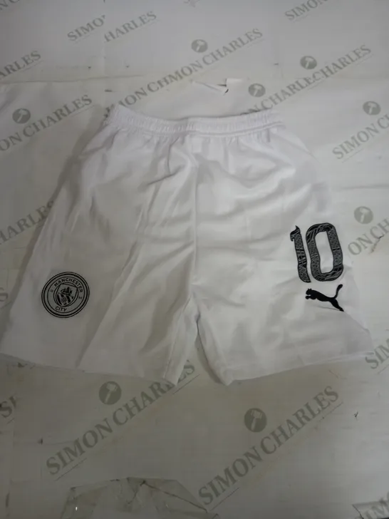 MANCHESTER CITY FOOTBALL CLUB SHORTS - 10 - SIZE KIDS 22