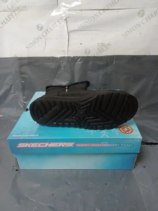 SKECHERS WARM TECH MEMORY FOAM BOOTS BLACK SIZE 6