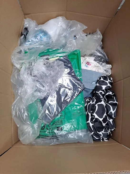 BOX OF APPROXIMATELY 25 ASSORTED CLOTHING ITEMS TO INCLUDE - TROUSERS , T-SHIRT , SHIRT ETC