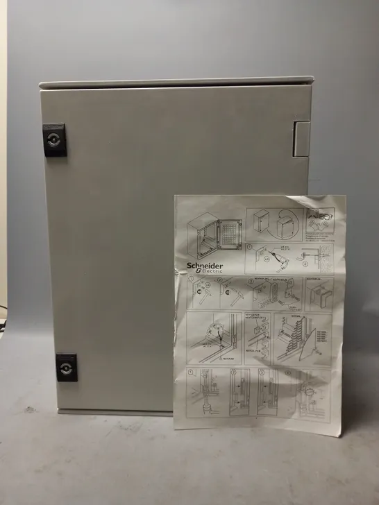 SCHNEIDER ELECTRIC WALL-MOUNTING ENCLOSURE