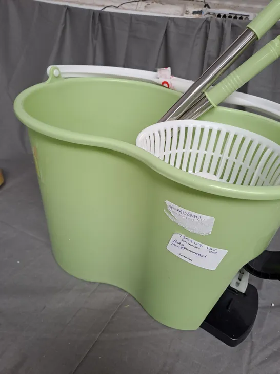 OUTLET SPIN MOP BUCKET SYSTEM 