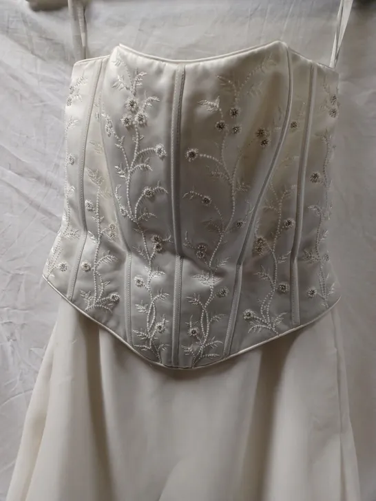 ALFREDO ANGELO WEDDING DRESS, IVORY - SIZE UNKNOWN 