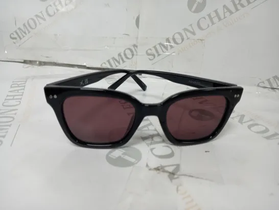 HUMMINGBIRD SUNGLASSES - BLACK/RED