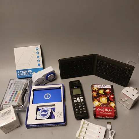 APPROXIMATELY 20 ASSORTED ELECTRICAL PRODUCTS TO INCLUDE WIRELESS KEYBOARD, TIMER PLUG, LED LIGHTS ETC 