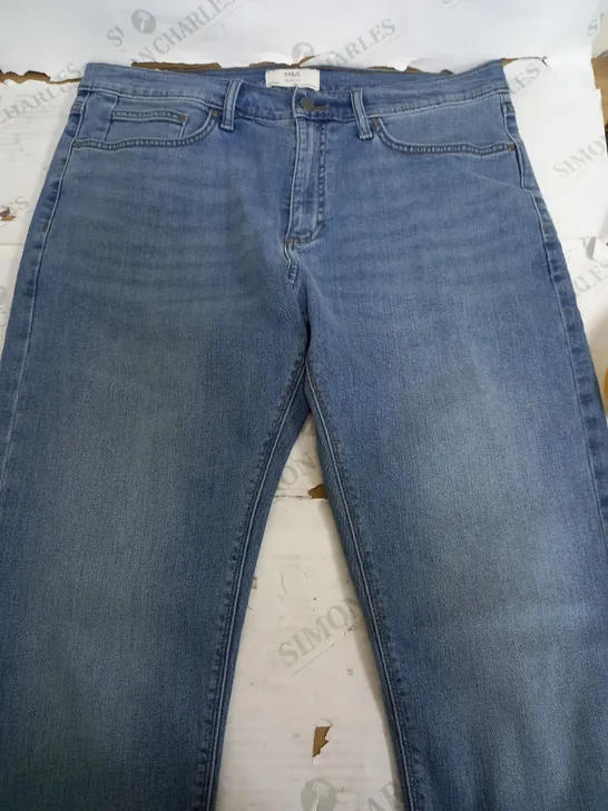 M&S SLIM FIT LIGHT DENIM JEANS - 34W 31L