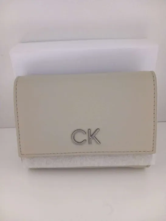 BOXED CALVIN KLEIN CK PURSE