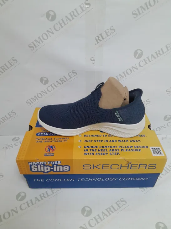 SKECHERS ULTRA FLEX 3.0 SMOOTH STEP SLIP-INS TRAINER SIZE 5