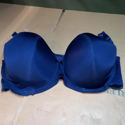 T-SHIRT BRA 40F