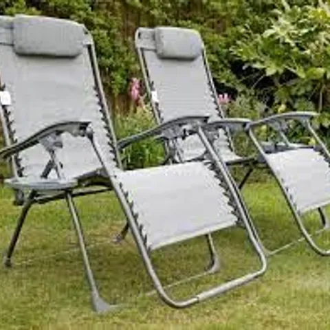 BOXED SET OF 2 MONTREAL DELUXE GRAVITY LOUNGERS 