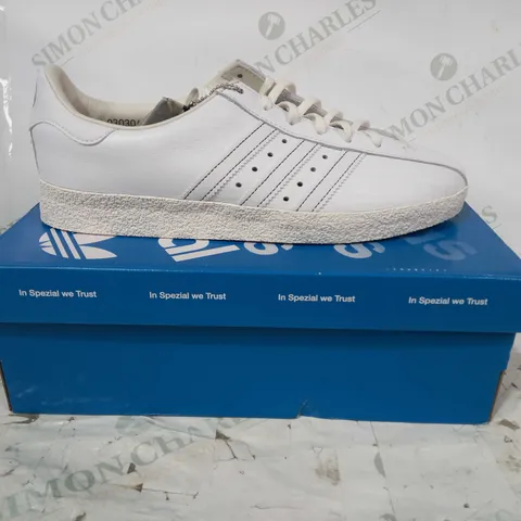 BOXED PAIR OF ADIDAS YABISAH SPZL SHOES IN WHITE UK SIZE 9