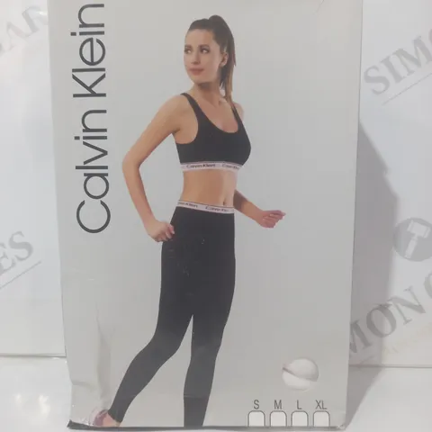 BOXED CALVIN KLEIN LEGGINGS AND TOP SET IN WHITE SIZE M