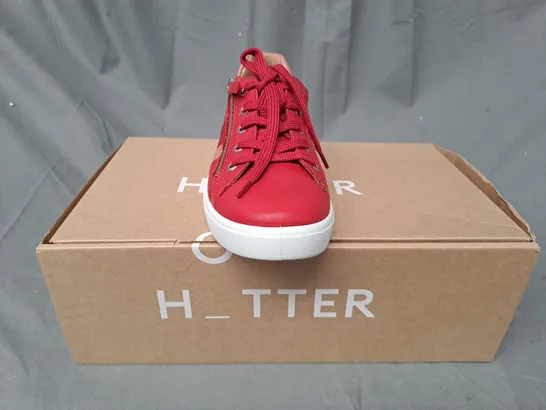 BOXED PAIR OF HOTTER SHOES IN RED/CLAY UK SIZE 6