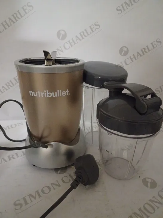 NUTRIBULLET 900W BLENDER CHAMPAGNE MULTI-FUNCTION SMOOTHIE MAKER