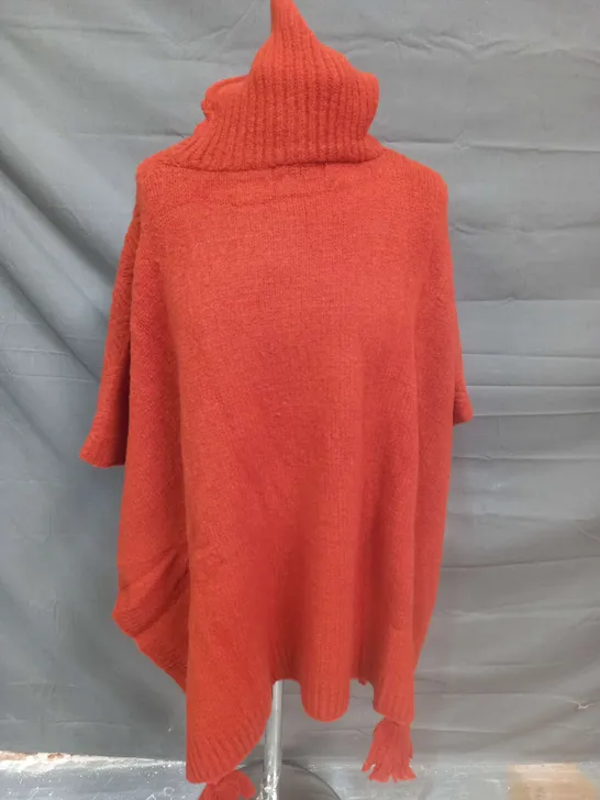 BRAKEBURN HERRINGBONE STITCH TASSELS PONCHO IN TERRACOTTA - ONE SIZE 