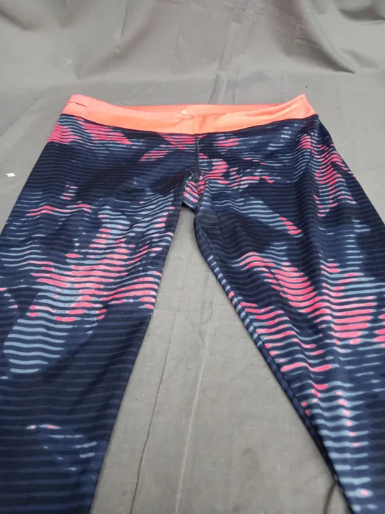 ADIDAS CLIMALITE LEGGINGS - XL