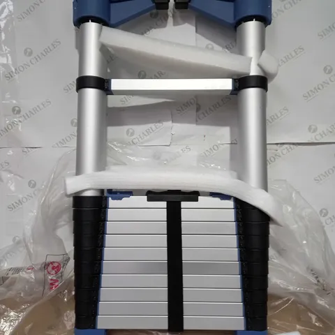 BUILDCRAFT 3.2M TELESCOPIC LADDER