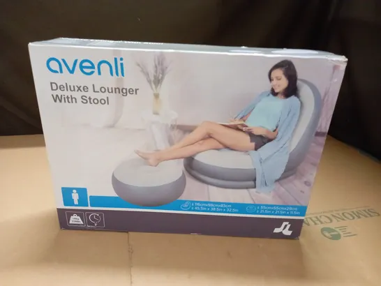 BOXED AVENLI DELUXE LOUNGER WITH STOOL - 116X98X83CM