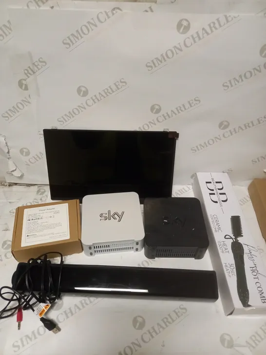 BOX OF APPROXIMATELY 10 ASSORTED HOMEWARE & ELECTRICAL ITEMS TO INCLUDE USB KEYBOARD, SKY HUB, PROFESSIONAL HOT COMB ETC