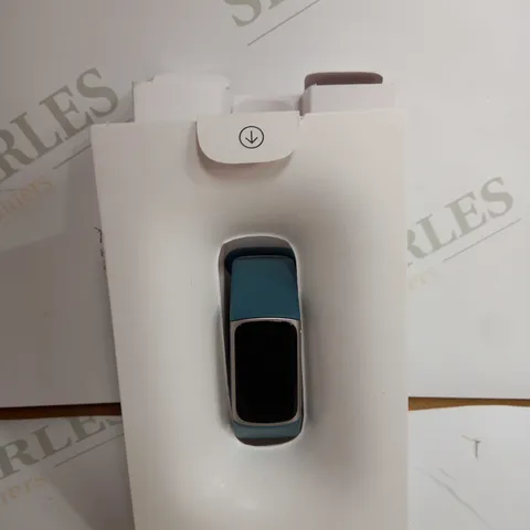 OUTLET FITBIT CHARGE 5 HEALTH & FITNESS TRACKER