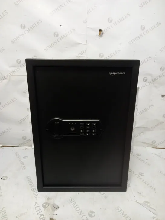 AMAZON BASICS HOME SAFE - 51 L