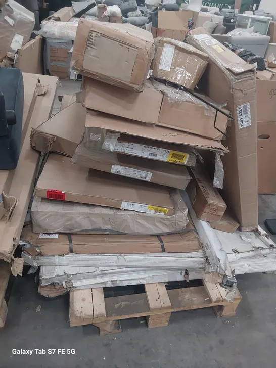 PALLET OF ASSORTED BOXED FURNITURE PARTS 