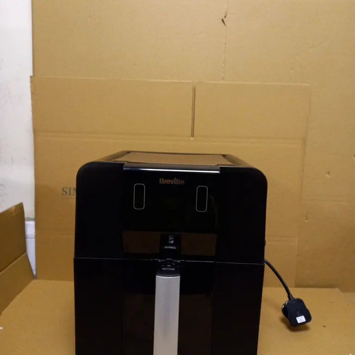 HALO AIR FRYER DIGITAL AIR FRYER OVEN 4061996Simon Charles Auctioneers