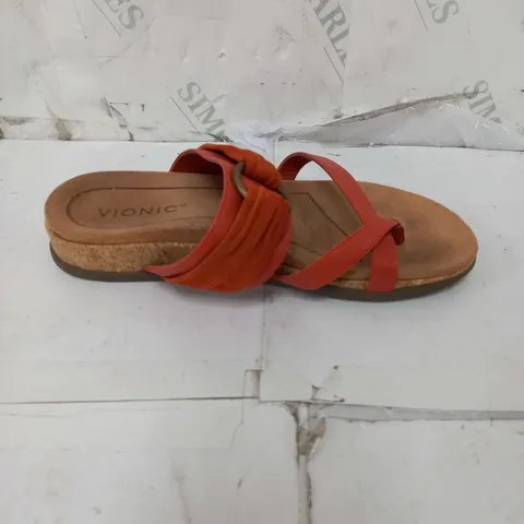 VIONIC COPAL LANDYN SANDAL - SIZE 4.5