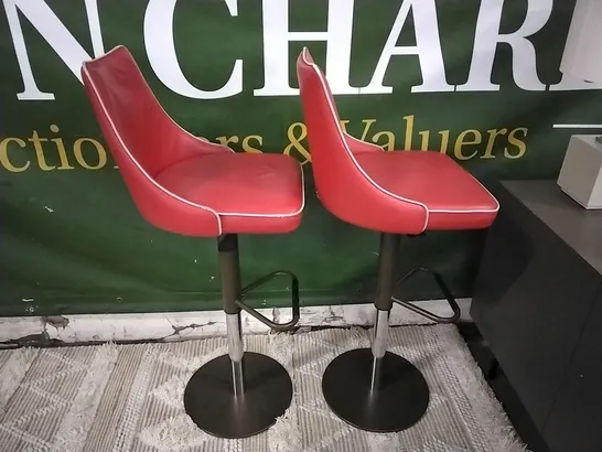 QUALITY ITALIAN MADE PAIR OF BONTEMPI CLARA RED LEATHER BAR STOOLS ON BRASS BASES  RRP £1020