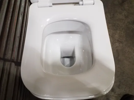 BRAND NEW TOILET PAN WITH SEAT