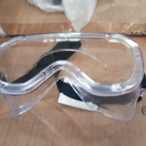 PALLET OF APPROXIMATELY 1200 YEON SAFETY GOGGLES