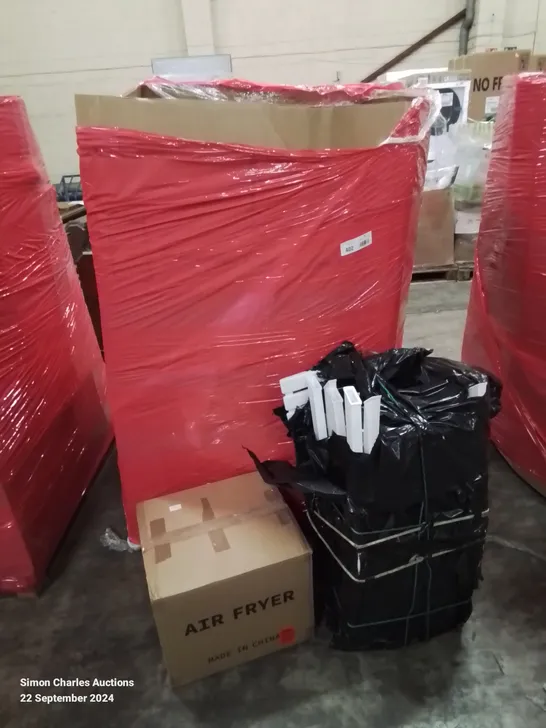 PALLET OF MIXED HOUSEHOLD ITEMS TO INCLUDE; AIR FRYER, DECK CHAIRS AND OTHER BOXED ITEMS