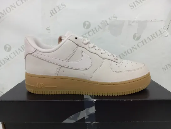 BOXED PAIR OF NIKE AIR FORCE 1 IN LIGHT PINK - UK 6