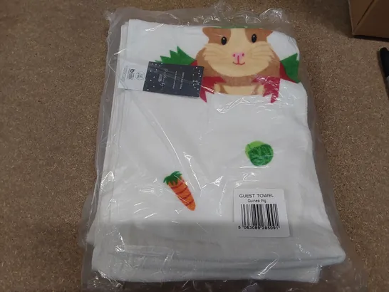 BOX OF APPROXIMATELY 18X 4PCS CHRISTMAS HAMSTER GUEST TOWELS - APPROXIMATELY 40 X 60CM (1 BOX)