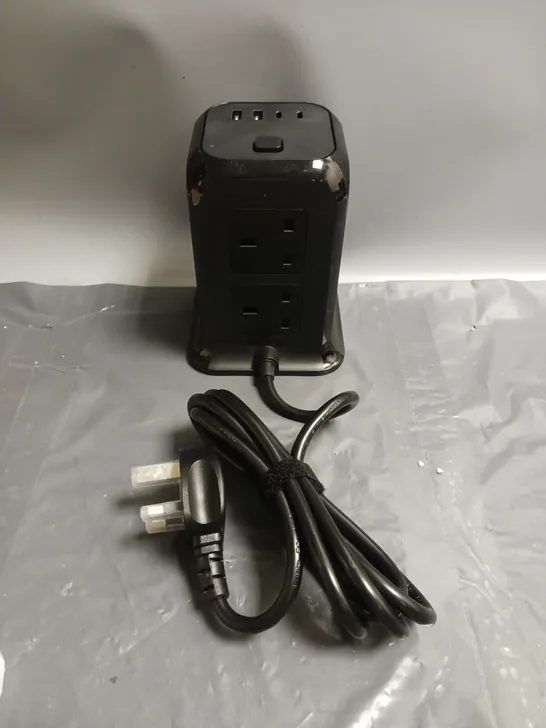 BOXED EXTENSION CORD SOCKET WITH MULTIPLE SOCKETS AND USB PORTS BLACK