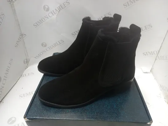 BOXED ELLIN SUEDE BLACK ANKLE BOOTS - SIZE 10