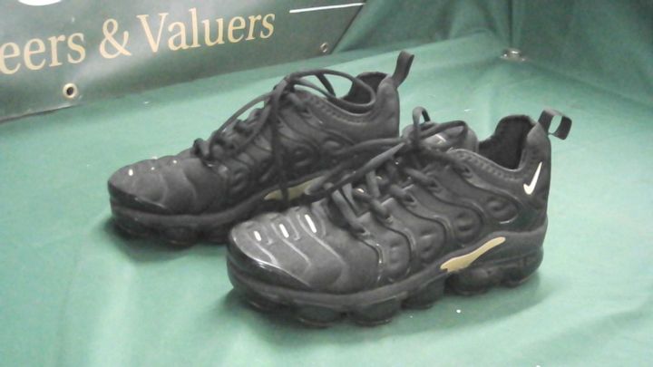 black huaraches run ultra women's