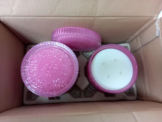 PAIR OF HOMEWORX ROSE PETAL CANDLES 