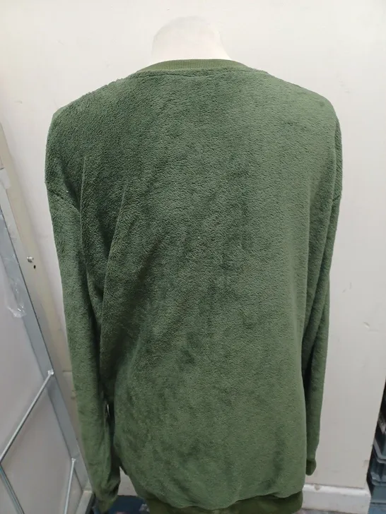 CALL OF DUTY GREEN VELVET JUMPER - 2XL