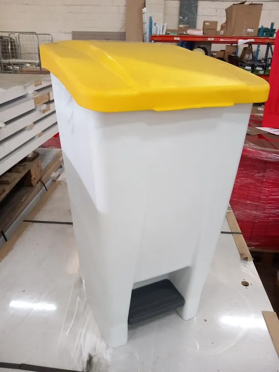 PALLET OF APPROXIMATELY 5 OFFENSIVE WASTE PEDAL BINS