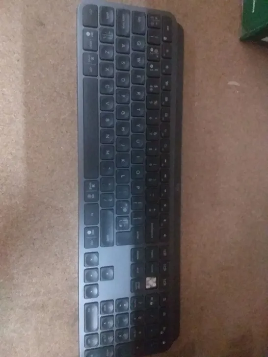 LOGITECH MX KEYS ADVANCED WIRELESS ILLUMINATED KEYBOARD