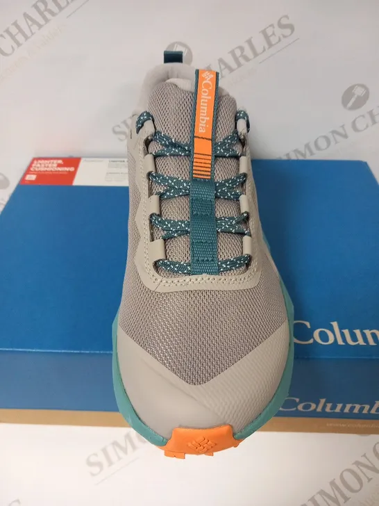 BOXED COLUMBIA WOMEN'S FACET 15 SIZE 8